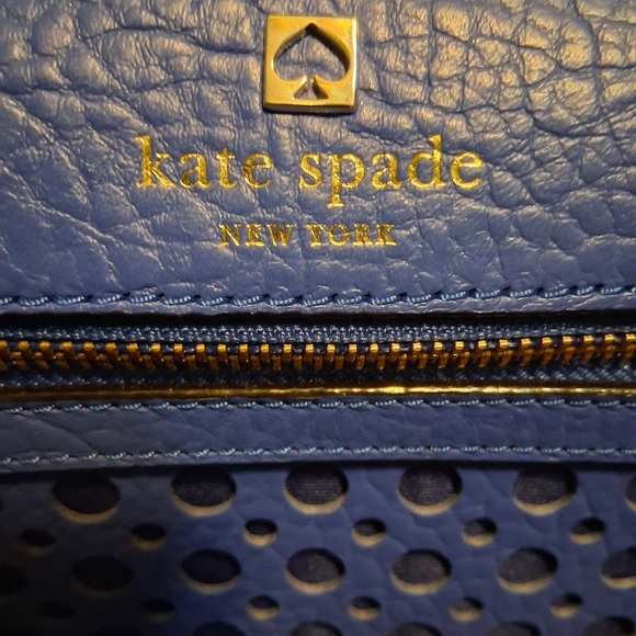 Kate Spade Perri Lane Bubble Crossbody - Picture 2 of 13